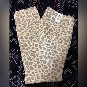 NWT Women’s LEI skinny jeans leopard print size 13